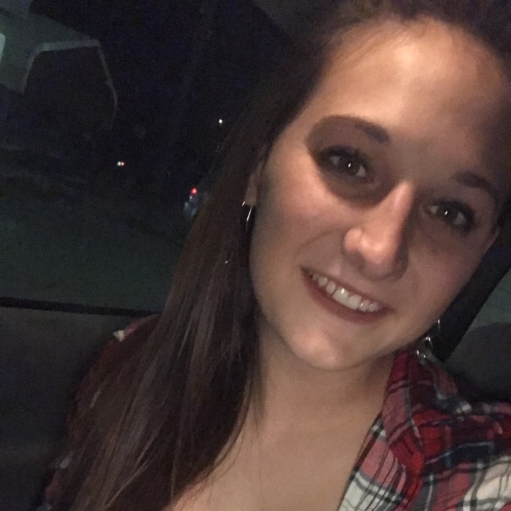 Meet your Posher, Brooke